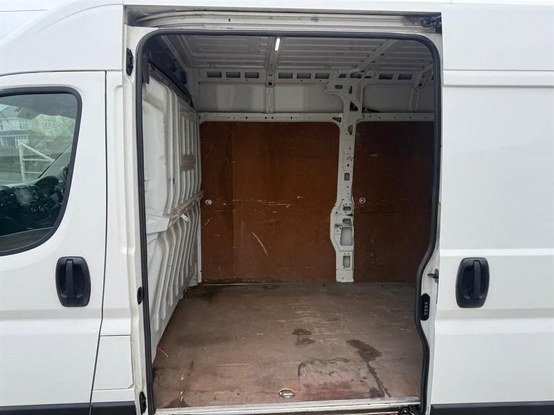 Used Peugeot Boxer 2019 White Van