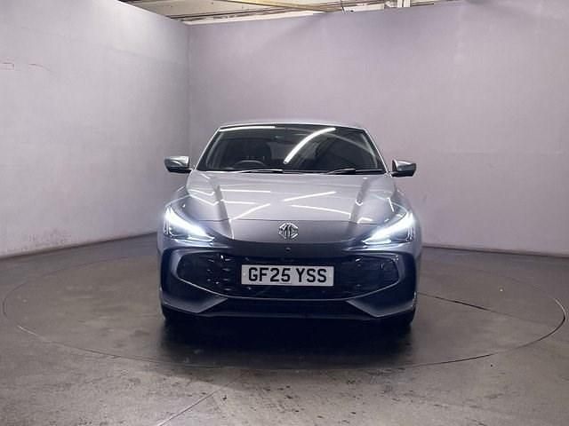 Usado MG MG3 Trophy 194 HP (142 kW) 2025 Cinzento Citadino