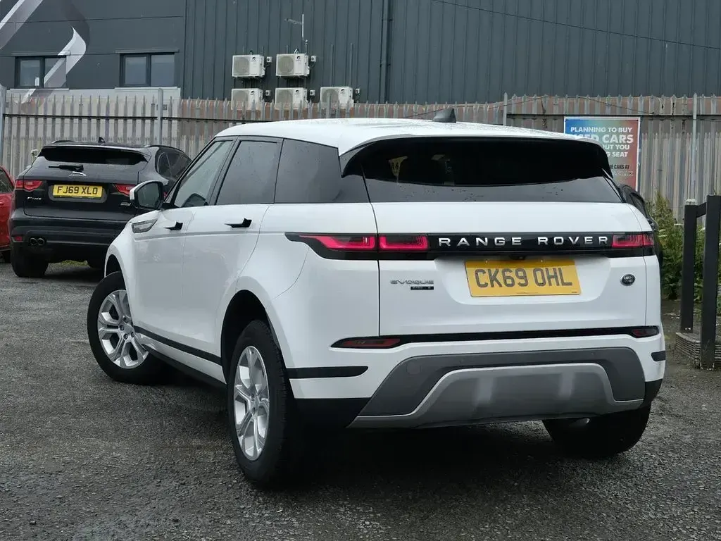 Used Land Rover Range Rover evoque S 150 HP (110 kW) 2019 White SUV