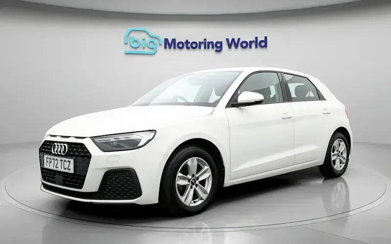 Used Audi A1 Sportback 95 HP (69 kW) 2022 White Hatchback