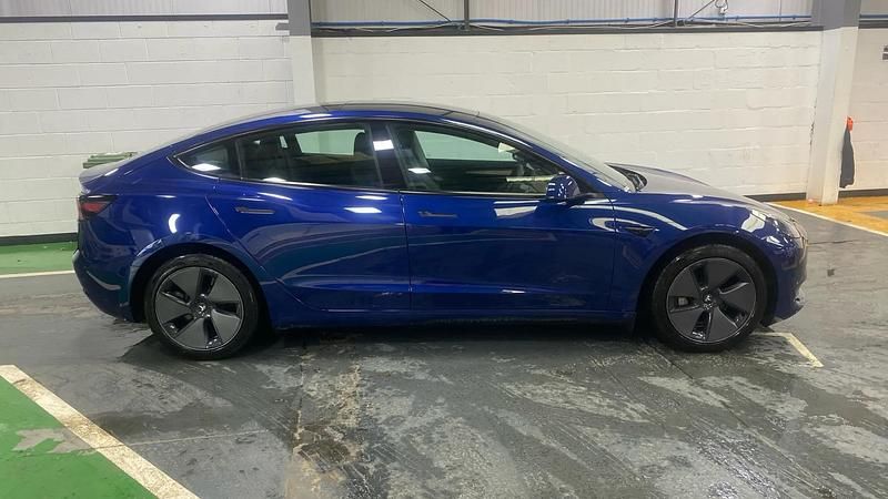 Used Tesla Model 3 RWD 180 kW (245 HP) 2023 Blue Sedan