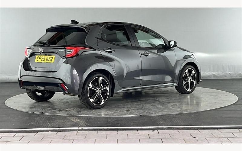 Used Toyota Yaris Hybrid 131 HP (96 kW) 2025 Hatchback