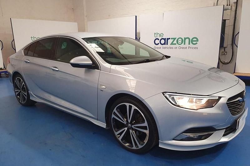 Used 2018 Vauxhall Insignia Sport | £9,999 (Good price) - Image 1/1