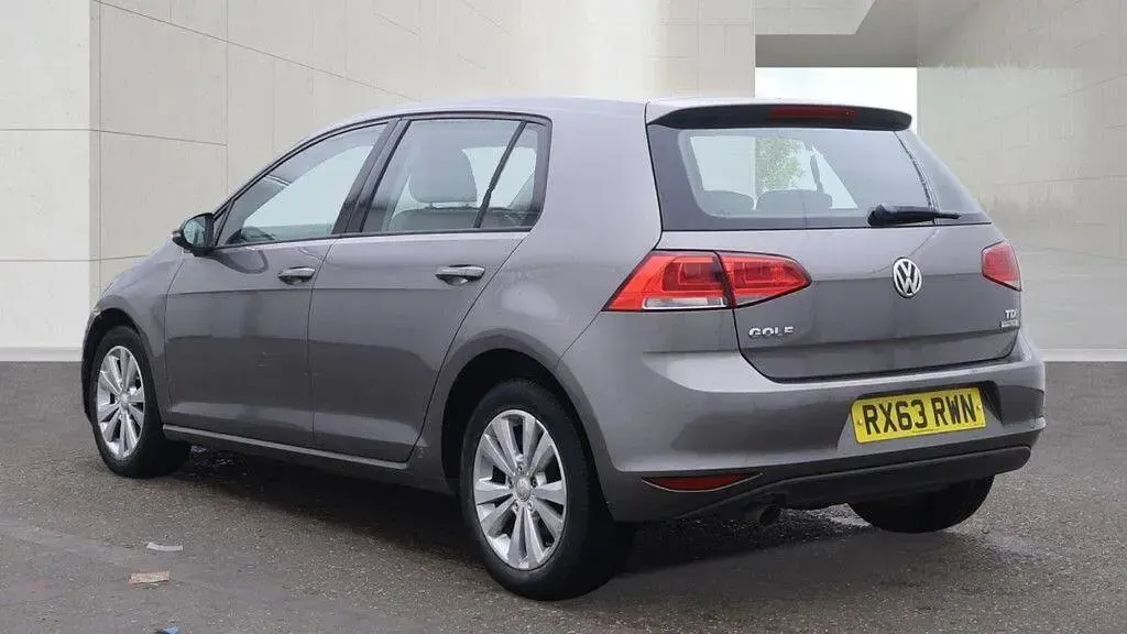 Used VW Golf VII SE 105 HP (77 kW) 2013 Grey Hatchback