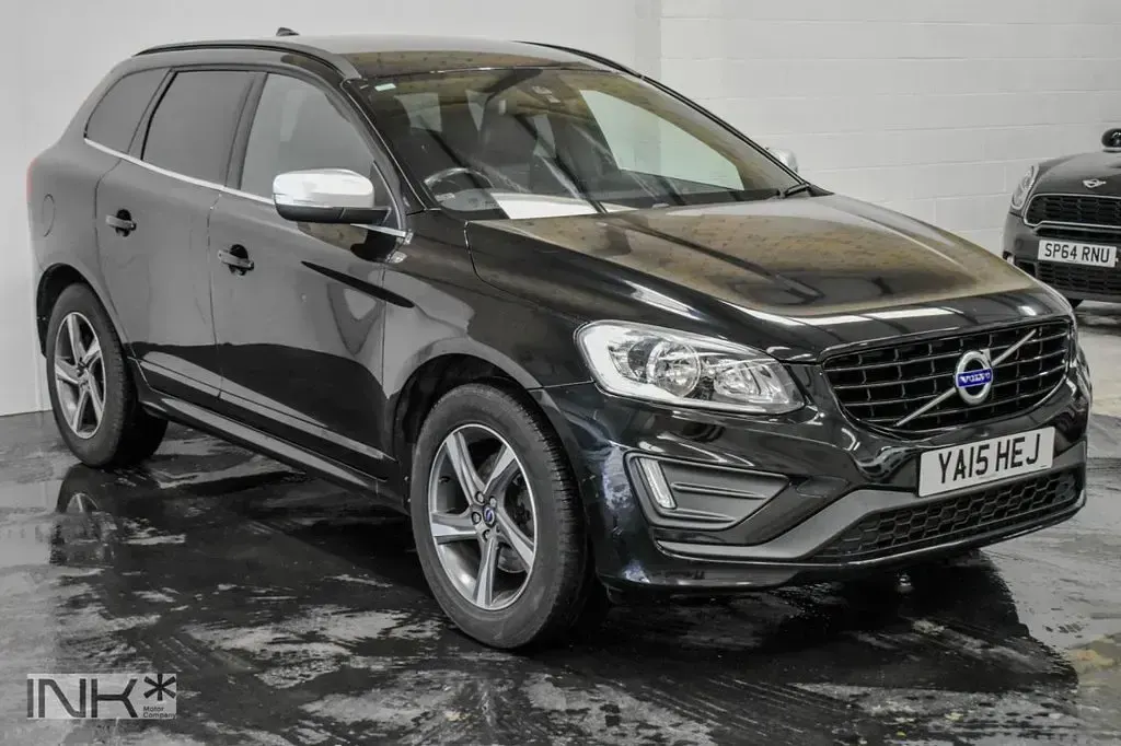 Używany Volvo XC60 R-Design 190 KM (139 kW) 2015 Czarny SUV