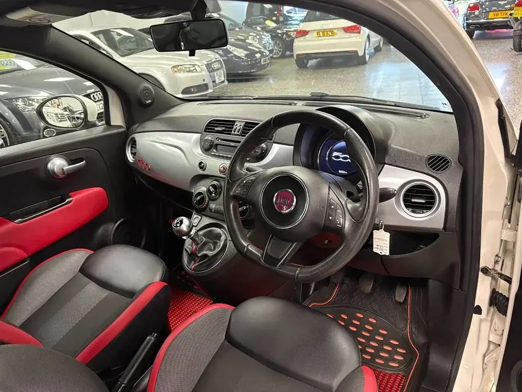 Used Fiat 500 S 69 HP (50 kW) 2015 White Hatchback