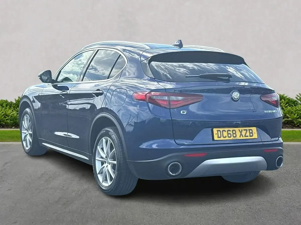 Used Alfa Romeo Stelvio Edizione Speciale 210 HP (154 kW) 2019 Blue SUV