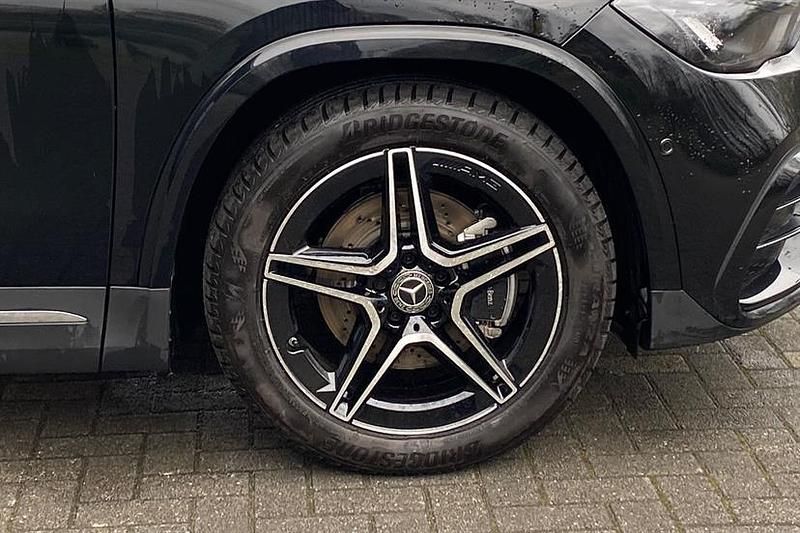 Used Mercedes GLA200 Executive 163 HP (119 kW) 2025 Cosmos black SUV