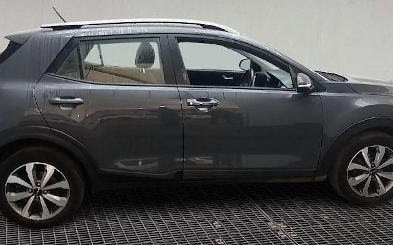 Used Kia Stonic 101 HP (74 kW) 2024 SUV