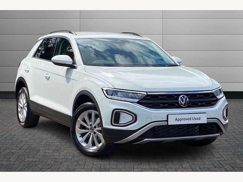 Pure white Used 2025 VW T-Roc Match SUV | £24,050 (Fair price) - Image 1/4