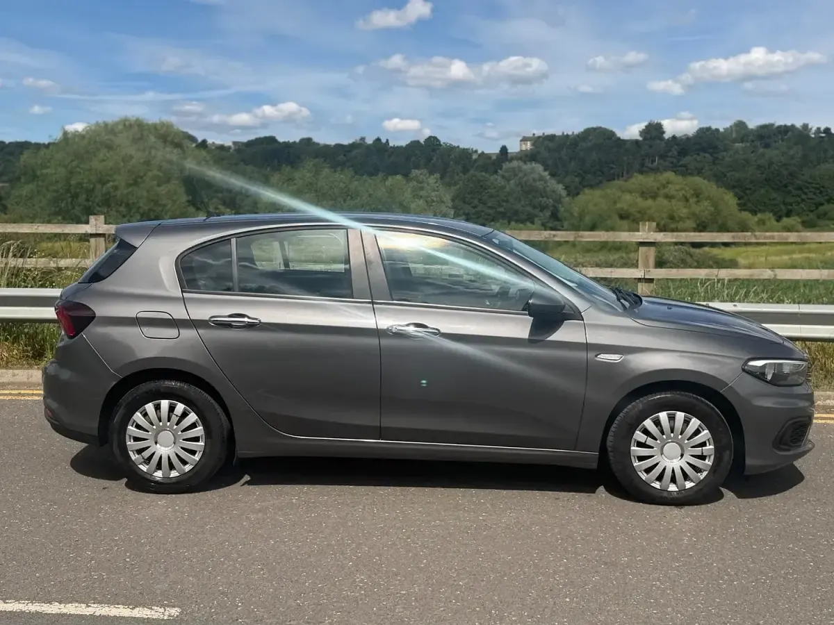 Used Fiat Tipo Easy 95 HP (69 kW) 2019 Grey Hatchback