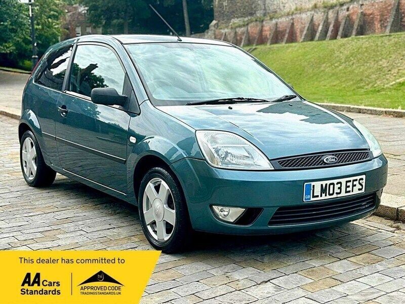 Green Used 2003 Ford Fiesta Zetec Hatchback | £1,295 (Fair price) - Image 1/4
