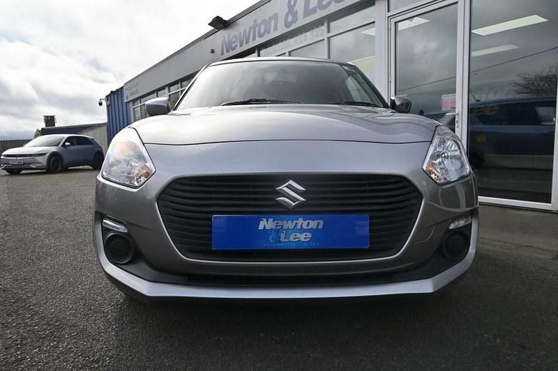 Used Suzuki Swift SZ3 90 HP (66 kW) 2020 Silver Hatchback