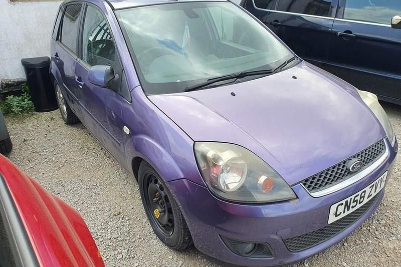Mauve/purple Used 2008 Ford Fiesta Ghia Hatchback | £1,000 (Good price) - Image 1/1