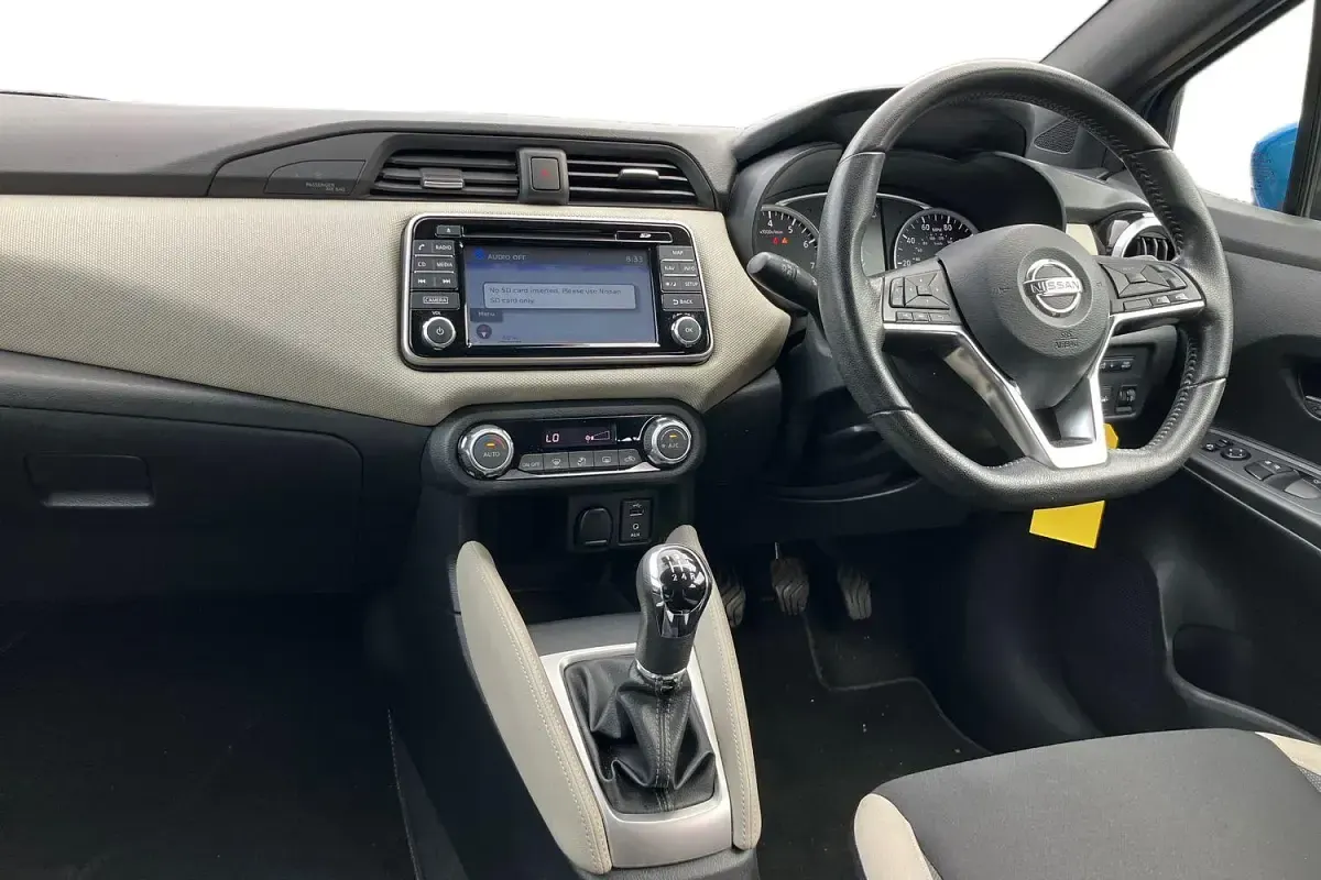 Used Nissan Micra N-Connecta 90 HP (66 kW) 2017 Blue Hatchback