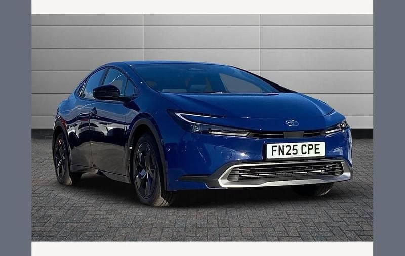Lunar shadow Used 2025 Toyota Prius Design Hatchback | £29,995 - Image 1/3