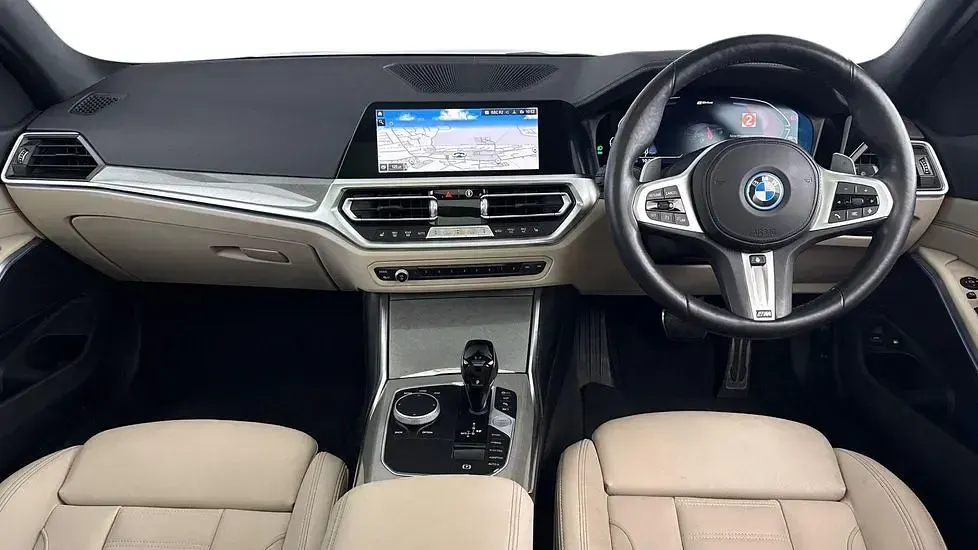 Used BMW 330e M Sport 288 HP (211 kW) 2021 Blue Estate