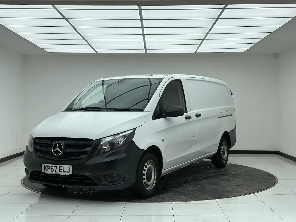 Used Mercedes Vito 114 HP (83 kW) 2017 White Van