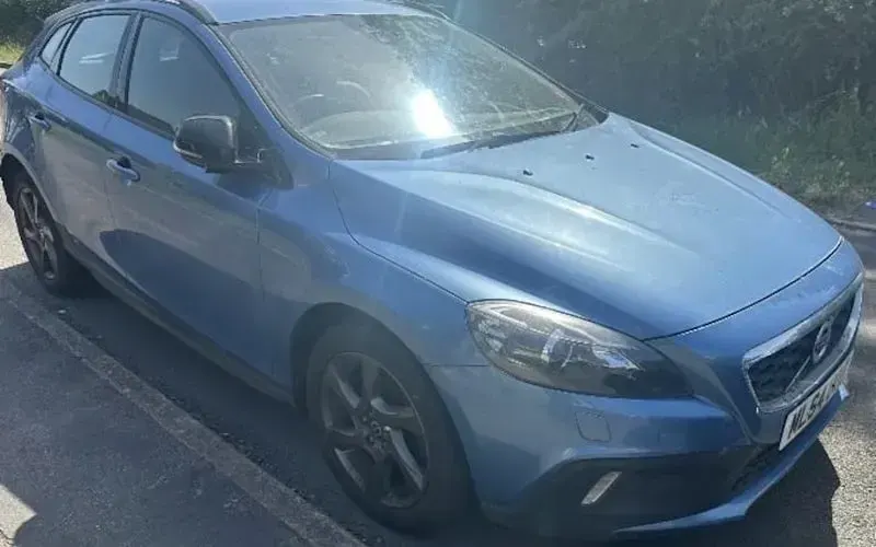 Used Volvo V40 114 HP (83 kW) 2015 Hatchback