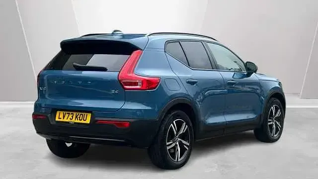 Used Volvo XC40 Plus 194 HP (142 kW) 2023 Blue SUV