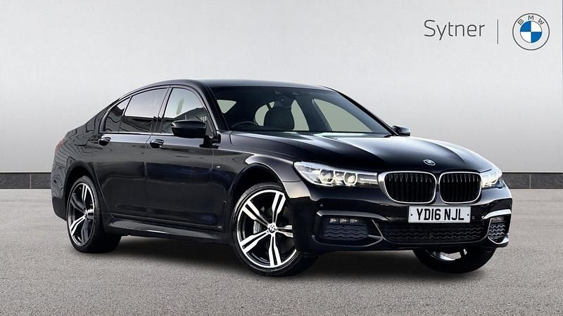 Used BMW 740 M Sport 316 HP (232 kW) 2016 Black Sedan