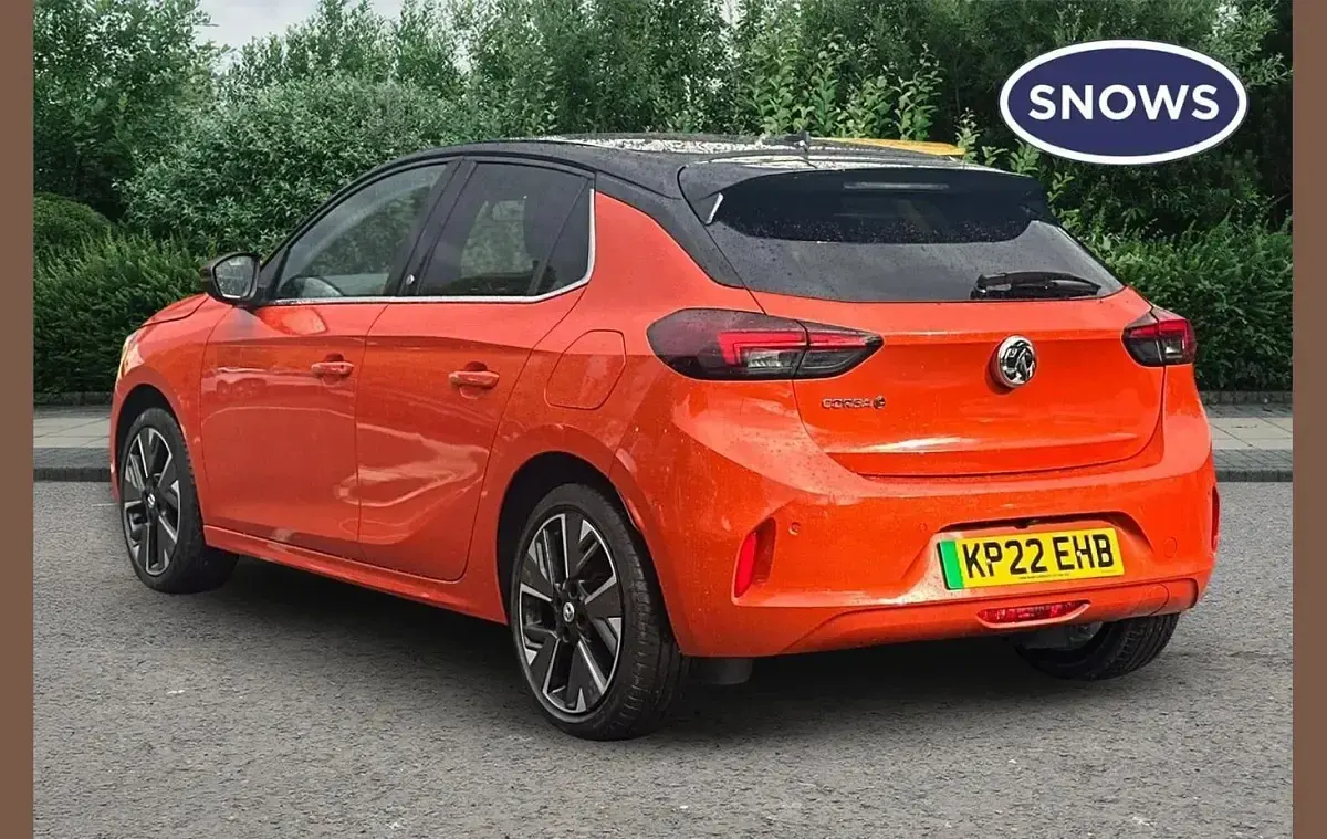 Usado Vauxhall Corsa-e Elite 100 kW (136 HP) 2022 Laranja Citadino