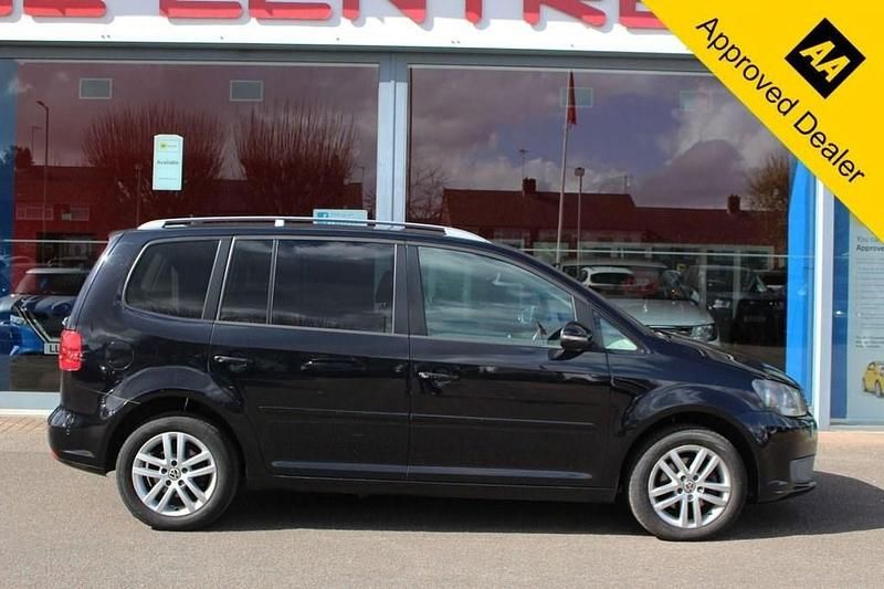 Used VW Touran SE 105 HP (77 kW) 2011 Black MPV