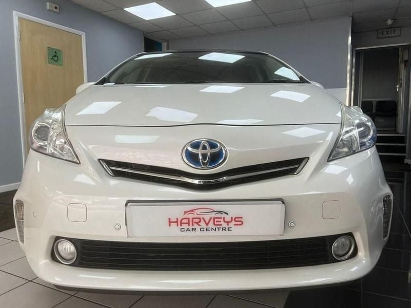 Used Toyota Prius+ Plus 136 HP (100 kW) 2013 White MPV