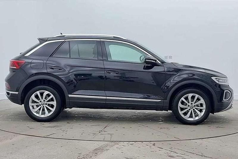 Used VW T-Roc Style 150 HP (110 kW) 2025 Black SUV