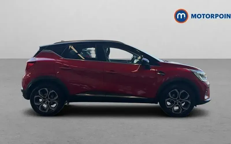 Used Renault Captur Techno 91 HP (66 kW) 2024 Red/black SUV