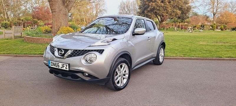 Used Nissan Juke N-Connecta 110 HP (80 kW) 2016 Silver SUV