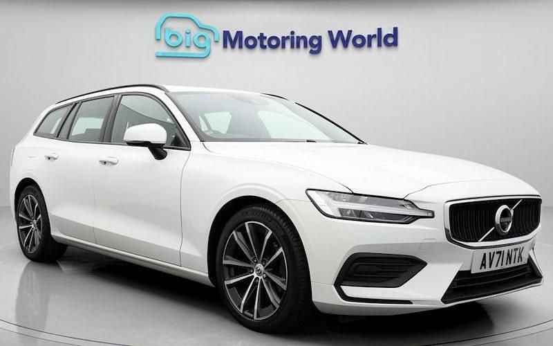 White Used 2021 Volvo V60 Momentum Estate | £21,200 (Fair price) - Image 1/4