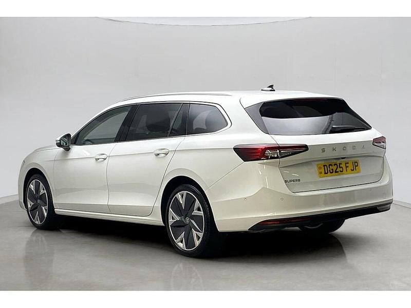 Used Skoda Superb SE L 110 HP (80 kW) 2025 Pure white Estate