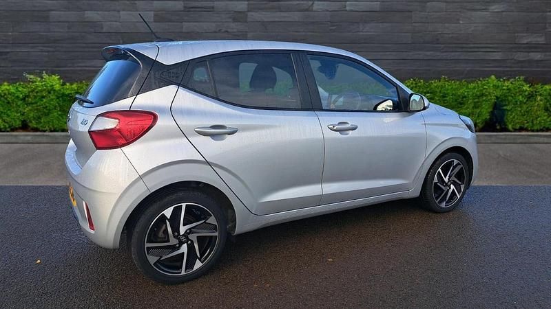 Used Hyundai i10 Premium 83 HP (61 kW) 2022 Grey Hatchback