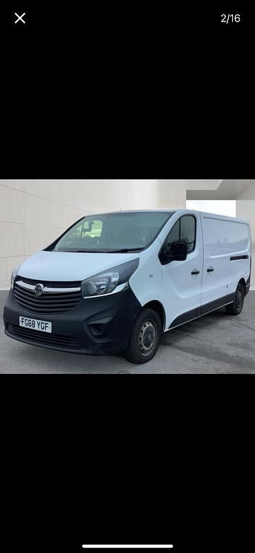 Used Vauxhall Vivaro 95 HP (69 kW) 2019 White MPV