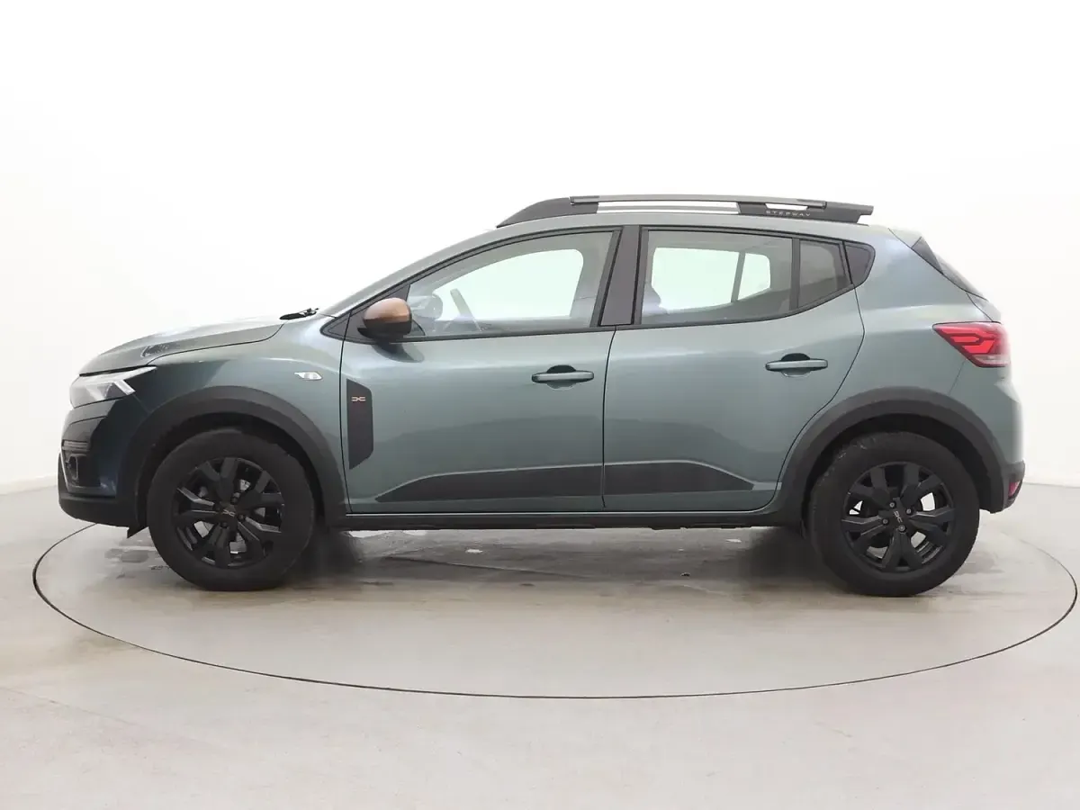Used Dacia Sandero Extreme 2023 Green Hatchback