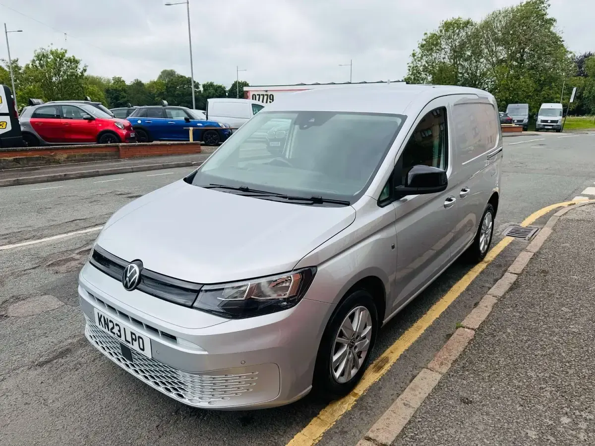Used VW Caddy Pro 122 HP (89 kW) 2023 Silver MPV