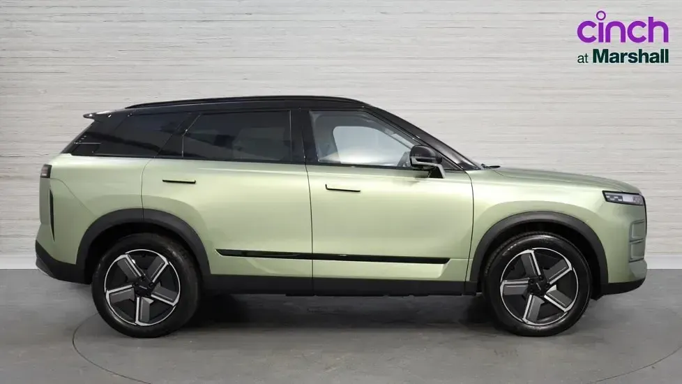 New Jaecoo 7 147 HP (108 kW) 2026 Two tone metallic  green stone/black SUV