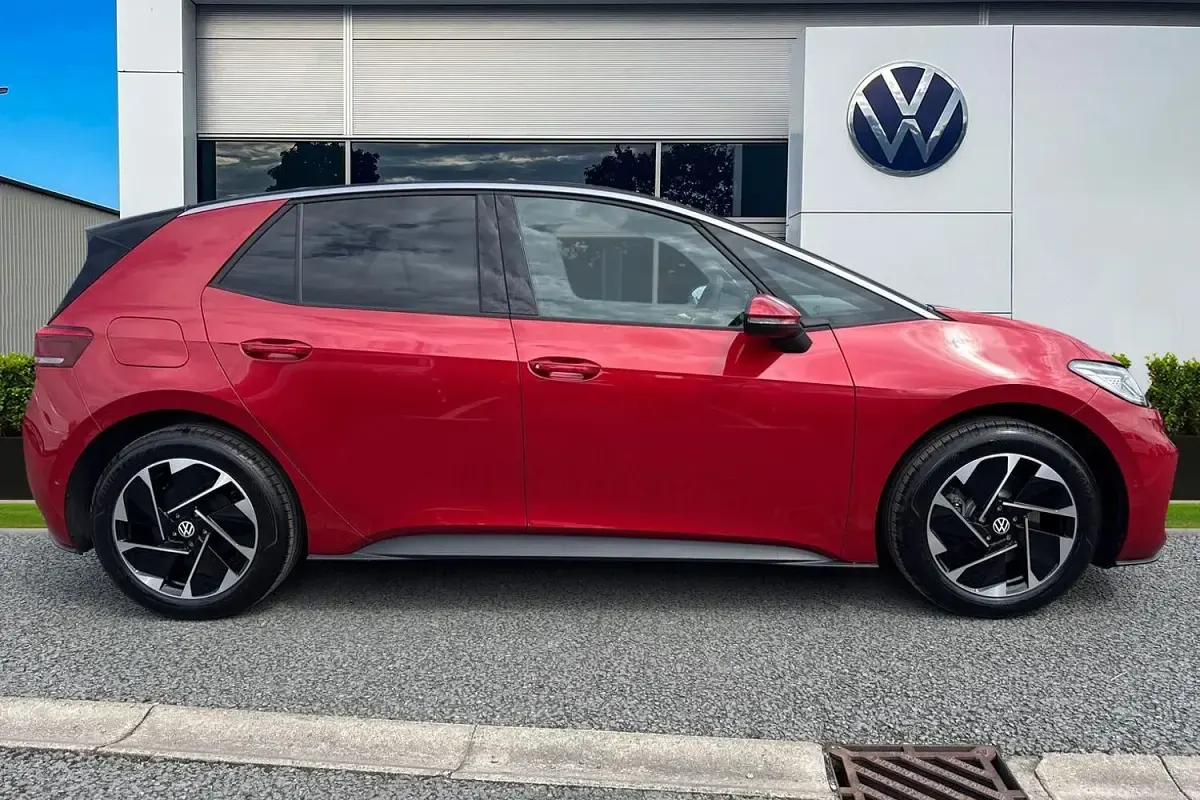 Nuevo VW ID.3 Pro 150 kW (204 CV) 2026 Rojo Utilitario