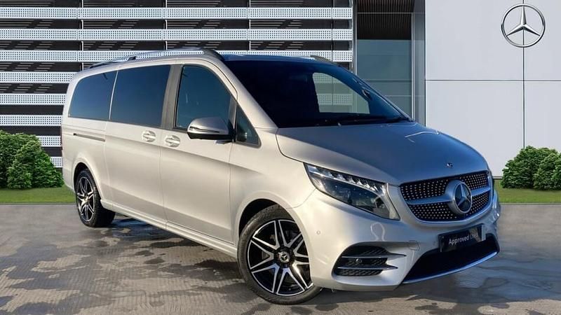 Used 2023 Mercedes V220 AMG line MPV | £51,146 (Good price) - Image 1/3