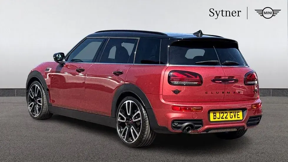 Used Mini Cooper Clubman Sport 134 HP (98 kW) 2022 Red Estate
