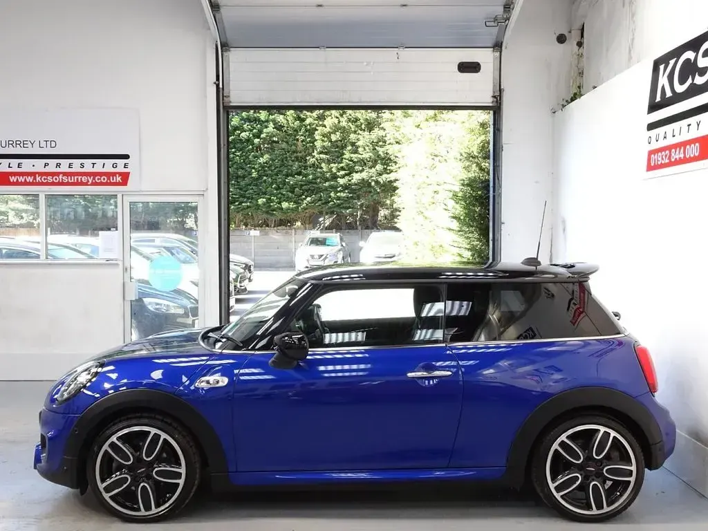 Used Mini Cooper S Hatch 192 HP (141 kW) 2020 Blue Hatchback