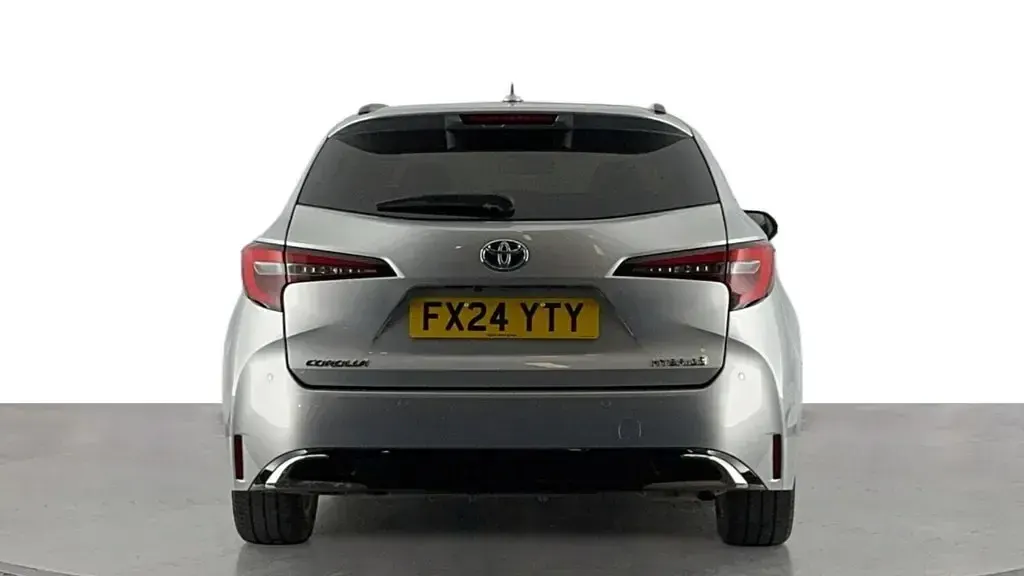 Used Toyota Corolla 140 HP (102 kW) 2024 Silver Estate