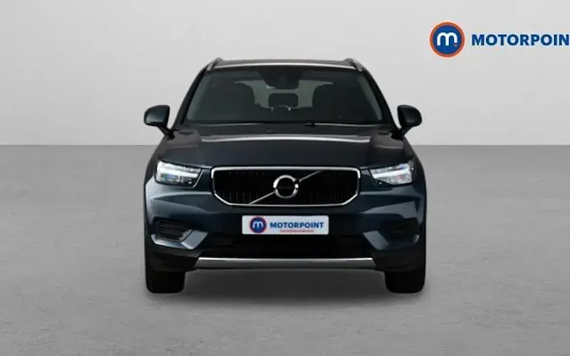 Used Volvo XC40 Momentum 163 HP (119 kW) 2020 Blue SUV