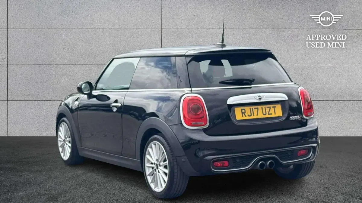 Used Mini Cooper S Hatch 189 HP (139 kW) 2017 Black Hatchback