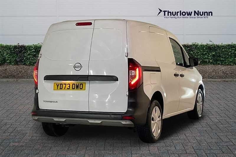 Used Nissan Townstar Acenta 130 HP (95 kW) 2023 White Van