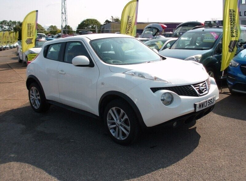 White Used 2013 Nissan Juke Acenta SUV | £4,495 (Expensive) - Image 1/4