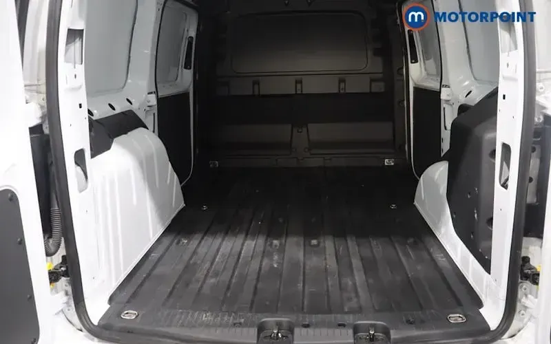 Used Ford Transit Limited 150 HP (110 kW) 2025 White Van