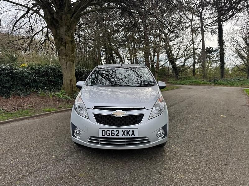 Used Chevrolet Spark LS 68 HP (50 kW) 2012 Silver Hatchback