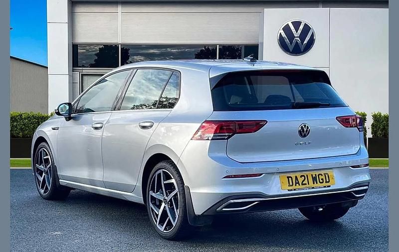 Used VW Golf VIII Style 128 HP (94 kW) 2021 Silver Hatchback